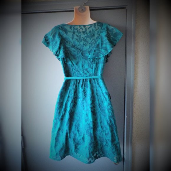*Moulinette Soeurs Fluttered Scrollwork Teal Dress - Picture 4 of 7